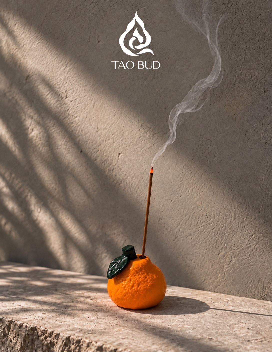 Nhang trầm Tao Bud trên đế quả quýt